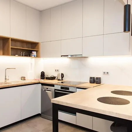 Modern Beauty In Zografou, Close To Athens' Center