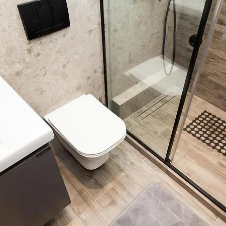 Modern Beauty In Zografou, Close To Athens' Center Apartment
