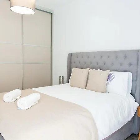 Apartment Modern Beauty In Zografou, Close To Athens' Center