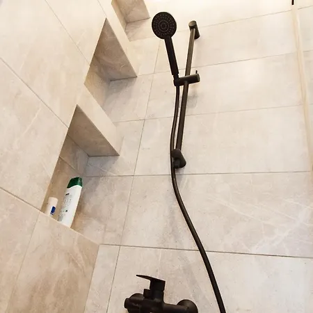 Apartment Modern Beauty In Zografou, Close To Athens' Center *